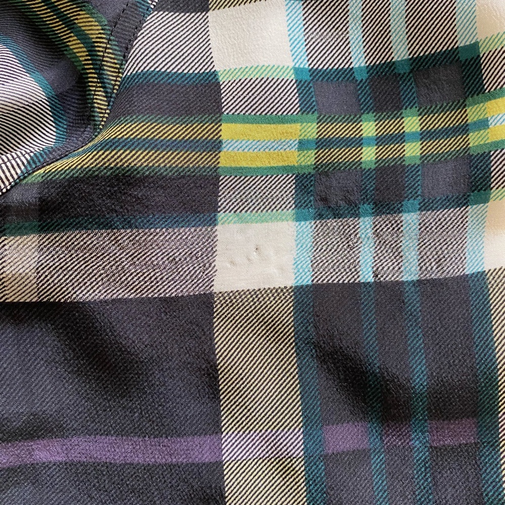 Equipment Checkered Plaid button down Silk shirt  top size XS - Picture 10 of 10